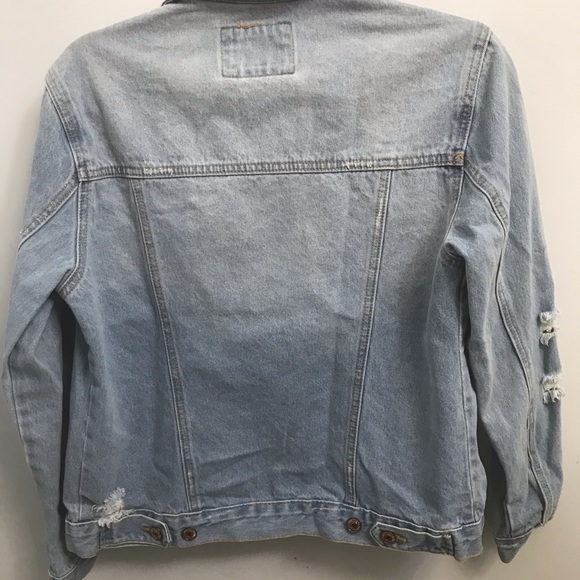 2/20$ Forever 21 denim jacket with character🌸 - Picture 2 of 3